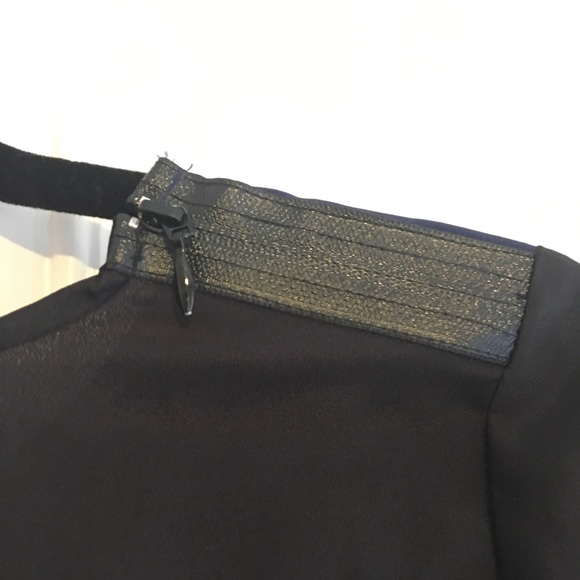 BCBGENERATION Black/Navy Mini Dress Zipper Detail - Picture 4 of 6
